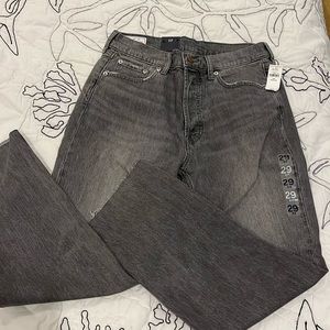 NWT Gap Cheeky Straight High Rise Jeans - size 29